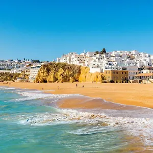 https://albufeira-garden-villa-with-pool-by-homing.hotelaalgarve.com